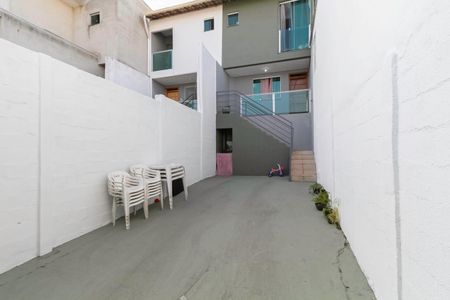 Casa à venda com 166m², 3 quartos e 2 vagasGaragem