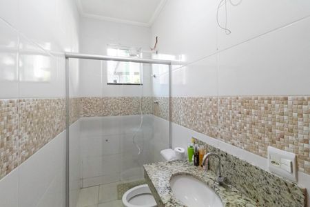 Casa à venda com 166m², 3 quartos e 2 vagasBanheiro da suíte 1
