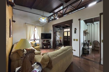 Casa para alugar com 400m², 4 quartos e 3 vagasSala