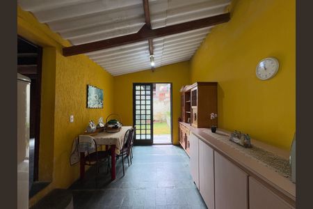 Casa para alugar com 400m², 4 quartos e 3 vagasCozinha da Edícula