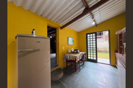 Casa para alugar com 400m², 4 quartos e 3 vagasCozinha da Edícula