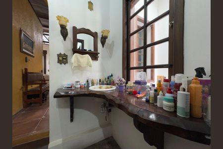 Casa para alugar com 400m², 4 quartos e 3 vagasBanheiro Social