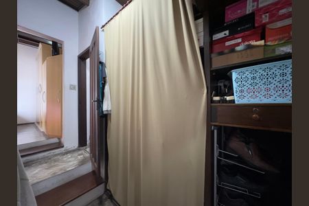 Casa para alugar com 400m², 4 quartos e 3 vagasCloset da suíte