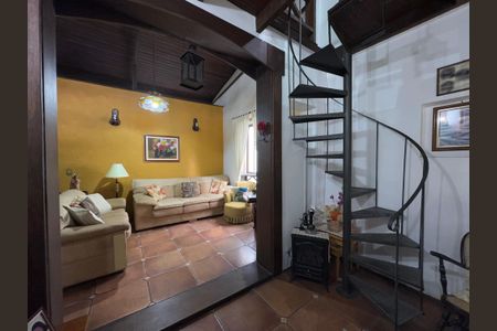 Casa para alugar com 400m², 4 quartos e 3 vagasSala