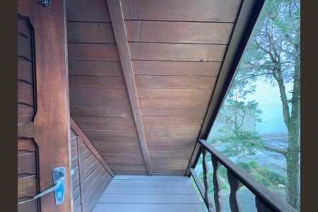 Casa para alugar com 400m², 4 quartos e 3 vagasSótão da Edícula