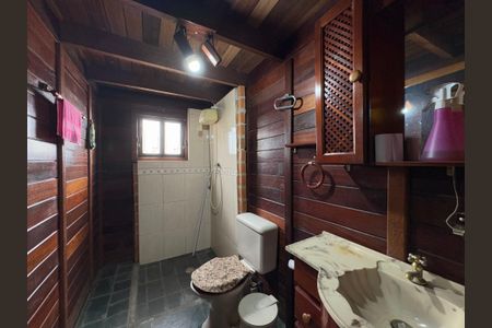 Casa para alugar com 400m², 4 quartos e 3 vagasBanheiro da Edícula 