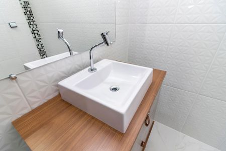 Apartamento à venda com 200m², 3 quartos e 1 vagaBanheiro 2
