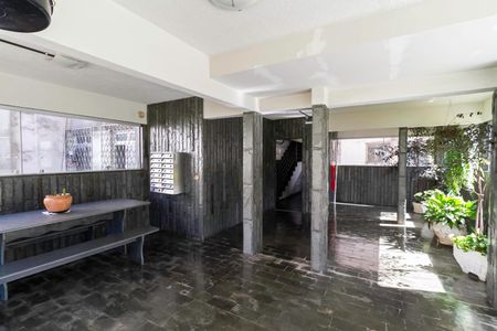 Apartamento à venda com 60m², 2 quartos e 1 vaga Apartamento à venda com 60m², 2 quartos e 1 vagaHall de entrada