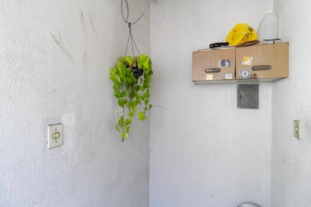 Apartamento à venda com 60m², 2 quartos e 1 vaga Apartamento à venda com 60m², 2 quartos e 1 vagaÁrea de Serviço