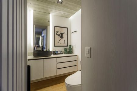 Apartamento à venda com 111m², 1 quarto e 2 vagas Apartamento à venda com 111m², 1 quarto e 2 vagasBanheiro da Suíte