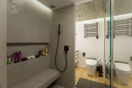 Apartamento à venda com 111m², 1 quarto e 2 vagas Apartamento à venda com 111m², 1 quarto e 2 vagasBanheiro da Suíte