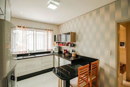 Casa para alugar com 150m², 3 quartos e 2 vagasCozinha