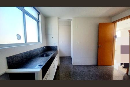 Apartamento à venda com 110m², 3 quartos e 2 vagas Apartamento à venda com 110m², 3 quartos e 2 vagasCozinha