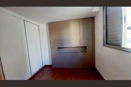 Apartamento à venda com 110m², 3 quartos e 2 vagas Apartamento à venda com 110m², 3 quartos e 2 vagasQuarto 2