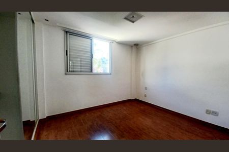 Apartamento à venda com 110m², 3 quartos e 2 vagas Apartamento à venda com 110m², 3 quartos e 2 vagasQuarto 1