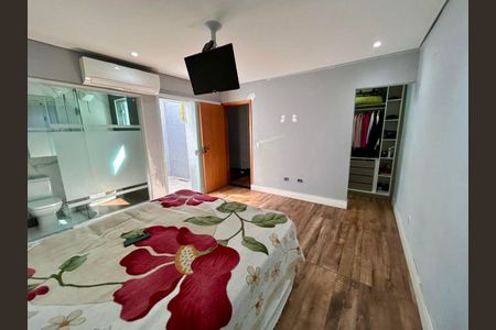 Casa à venda com 325m², 2 quartos e 2 vagasSuíte 1