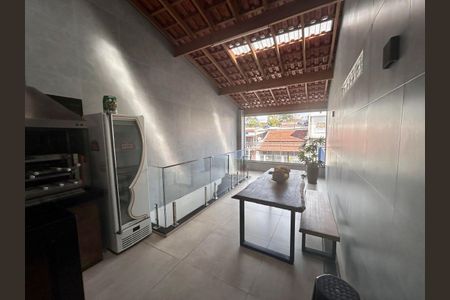 Casa à venda com 325m², 2 quartos e 2 vagasChurrasqueira