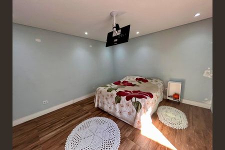 Casa à venda com 325m², 2 quartos e 2 vagasSuíte 1