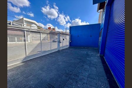 Casa à venda com 325m², 2 quartos e 2 vagasGaragem