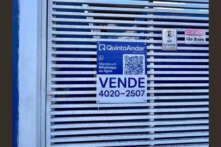Casa à venda com 325m², 2 quartos e 2 vagasPlaca