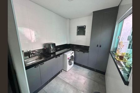 Casa à venda com 325m², 2 quartos e 2 vagasÁrea de Serviço