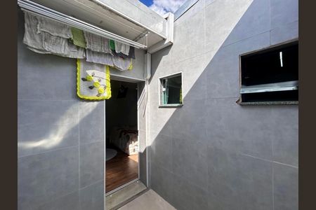 Casa à venda com 325m², 2 quartos e 2 vagasEspaço livre Suíte 1