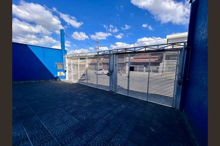 Casa à venda com 325m², 2 quartos e 2 vagasGaragem