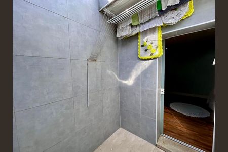 Casa à venda com 325m², 2 quartos e 2 vagasEspaço livre Suíte 1