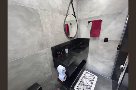 Casa à venda com 325m², 2 quartos e 2 vagasBanheiro 2