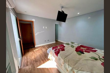 Casa à venda com 325m², 2 quartos e 2 vagasSuíte 1