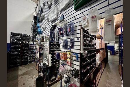 Casa à venda com 325m², 2 quartos e 2 vagasEspaço Salão