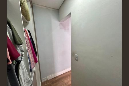Casa à venda com 325m², 2 quartos e 2 vagasCloset
