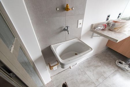 Apartamento à venda com 65m², 2 quartos e 1 vagaÁrea de serviço