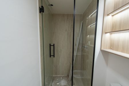 Apartamento à venda com 65m², 2 quartos e 1 vagaBanheiro da suíte