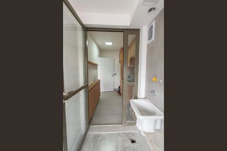 Apartamento à venda com 65m², 2 quartos e 1 vagaÁrea de serviço