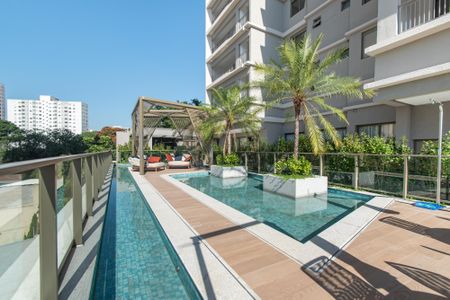 Apartamento à venda com 65m², 2 quartos e 1 vagaÁrea comum - Piscina