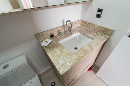 Apartamento à venda com 65m², 2 quartos e 1 vagaBanheiro da suíte
