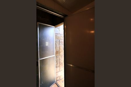 Apartamento à venda com 240m², 4 quartos e 2 vagas Apartamento à venda com 240m², 4 quartos e 2 vagasÁrea comum