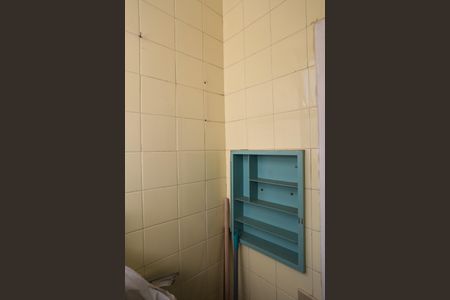 Apartamento à venda com 240m², 4 quartos e 2 vagas Apartamento à venda com 240m², 4 quartos e 2 vagasBanheiro de serviço