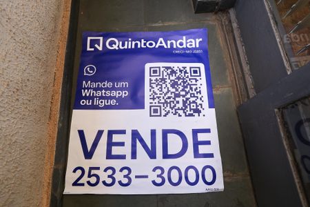 Apartamento à venda com 240m², 4 quartos e 2 vagas Apartamento à venda com 240m², 4 quartos e 2 vagasPlaquinha