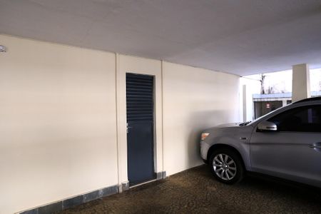 Apartamento à venda com 240m², 4 quartos e 2 vagas Apartamento à venda com 240m², 4 quartos e 2 vagasGaragem