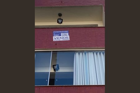 Apartamento à venda com 240m², 4 quartos e 2 vagas Apartamento à venda com 240m², 4 quartos e 2 vagasPlaquinha