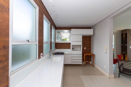 Casa para alugar com 220m², 3 quartos e 6 vagasCozinha