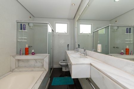 Casa para alugar com 220m², 3 quartos e 6 vagasBanheiro