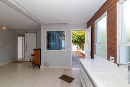 Casa para alugar com 220m², 3 quartos e 6 vagasCozinha
