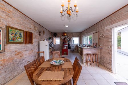 Casa para alugar com 220m², 3 quartos e 6 vagasÁrea comum