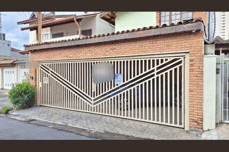 Casa à venda com 251m², 3 quartos e 3 vagasFachada Placa RJIW-231 06/08/25