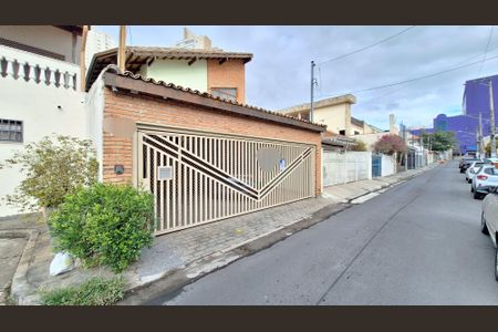 Casa à venda com 251m², 3 quartos e 3 vagasFachada Placa RJIW-231 06/08/25