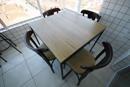 Apartamento para alugar com 43m², 1 quarto e 1 vaga Apartamento para alugar com 43m², 1 quarto e 1 vagaSacada