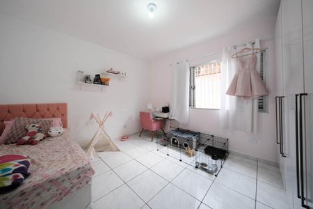 Casa à venda com 262m², 6 quartos e 2 vagasQuarto 2